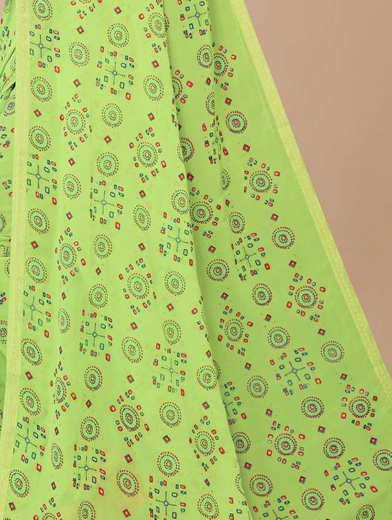 women's printed light green colored saree with blouse - 18441636 - Standard Image - 3