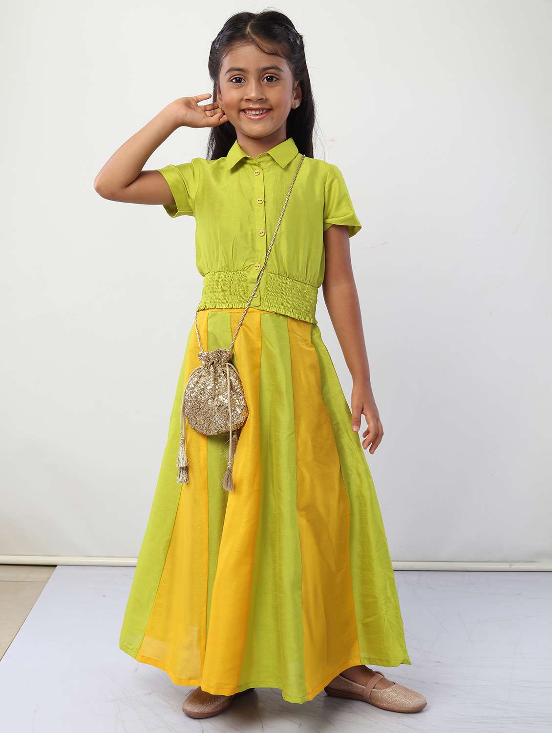 girls green solid skirt top set