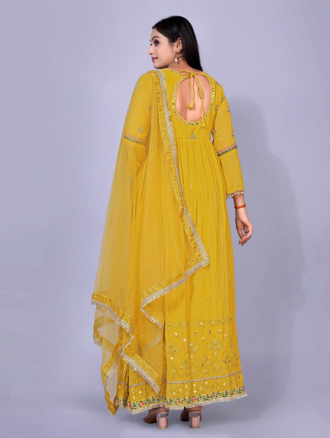 embroidered kurta dupatta set - 18447426 - Standard Image - 3