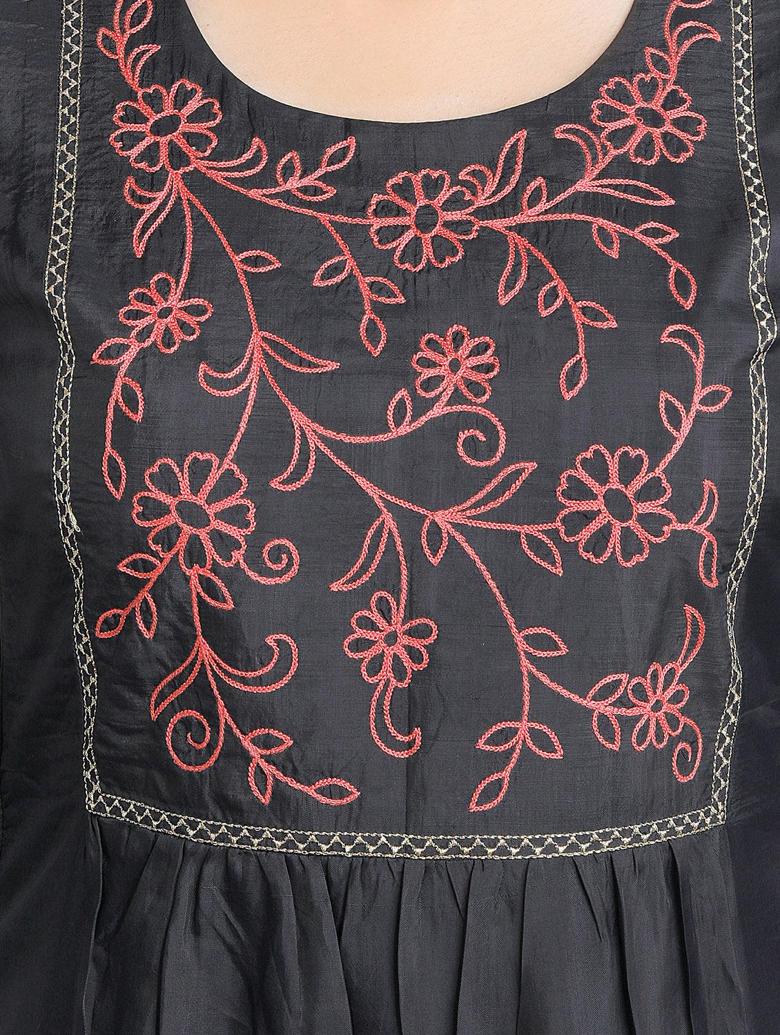 embroidered round neck kurta pant set - 18447439 - Standard Image - 3