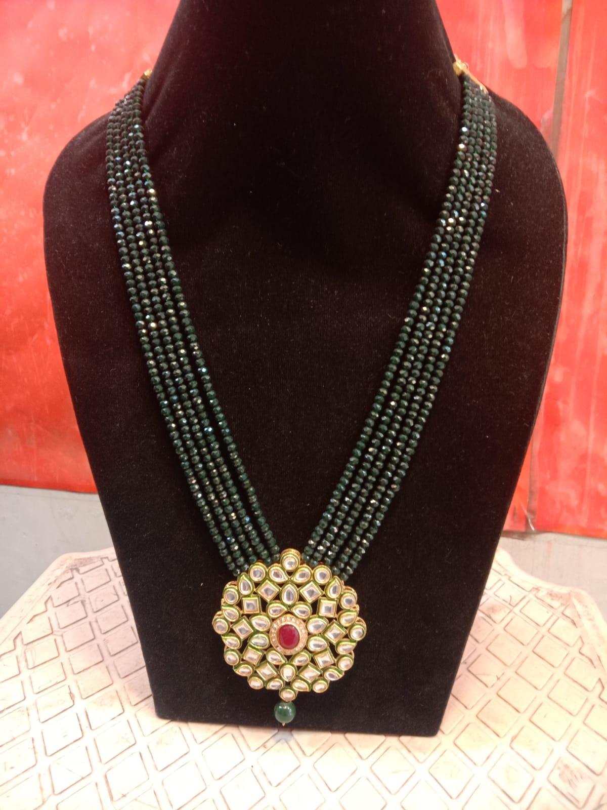 women party wear necklace  - 18447536 -  Zoom Image - 0