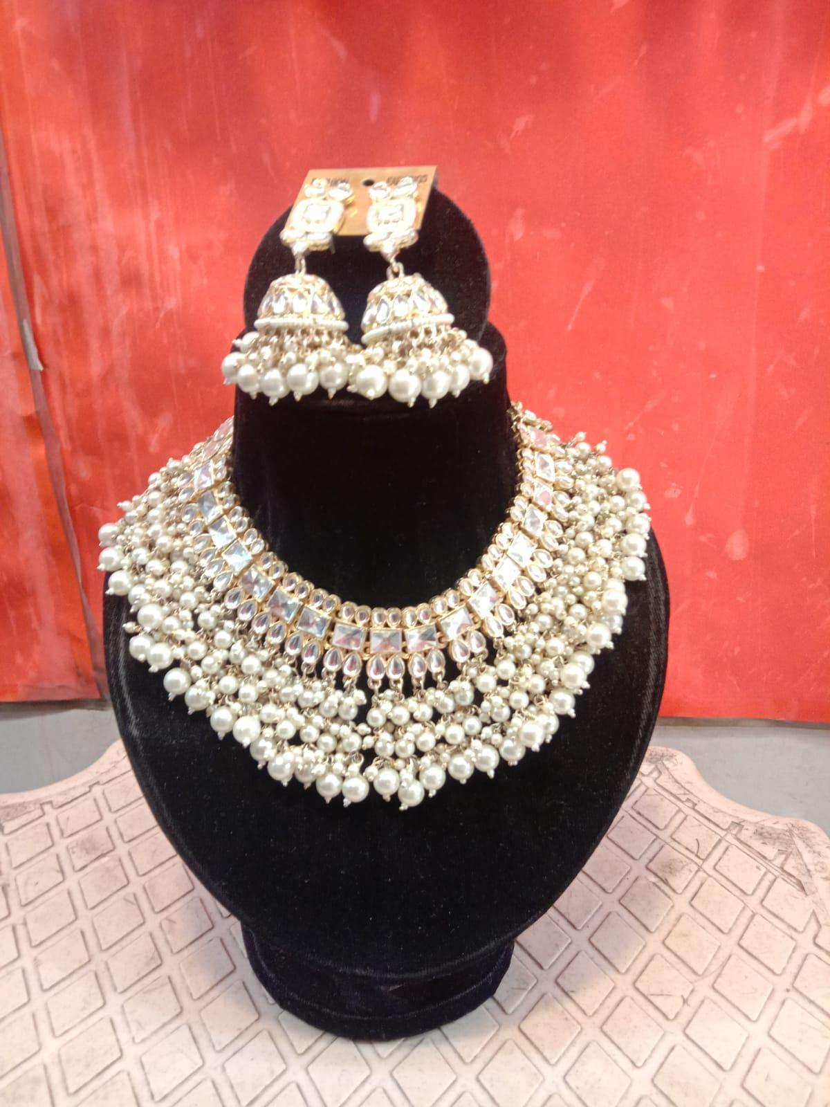 kundan and stone studded choker necklace with earring - 18447550 -  Zoom Image - 0
