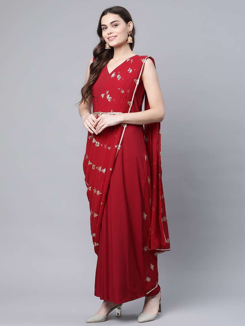 lace detailed foil print draped saree  with blouse - 18449028 -  Standard Image - 3