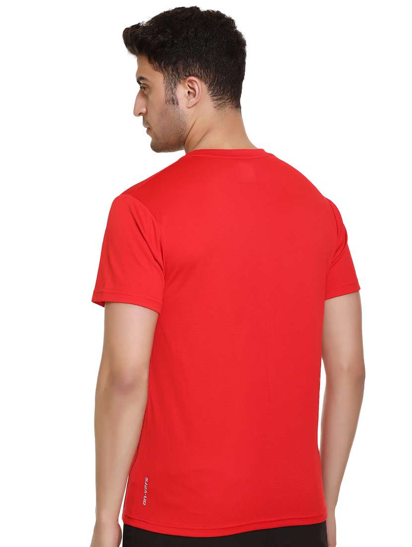 red chest-printed t-shirt - 18450024 -  Standard Image - 3