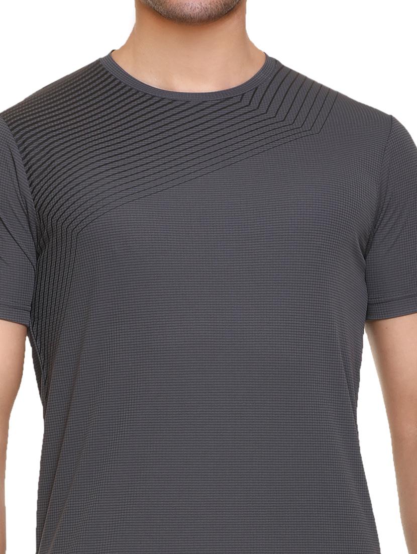 grey chest-printed t-shirt - 18450032 - Standard Image - 5