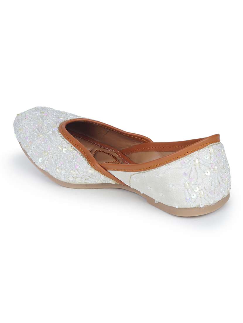 women cream slip on mojari - 18463209 -  Standard Image - 3