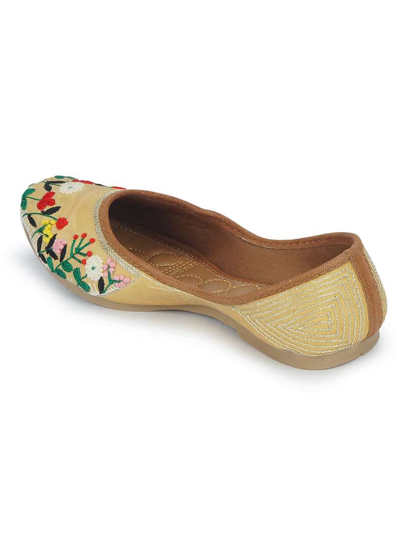 women gold embroidered ethnic juttis - 18463273 -  Standard Image - 3