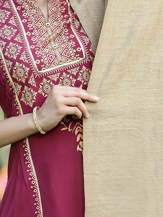 women three quarter sleeve kurta pant with dupatta set - 18465724 - Standard Image - 3