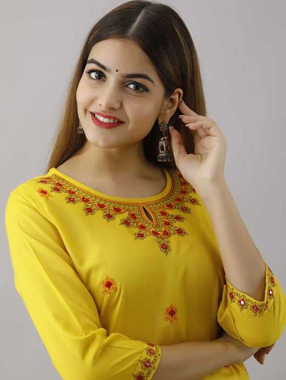 women's straight kurta - 18477987 -  Standard Image - 3