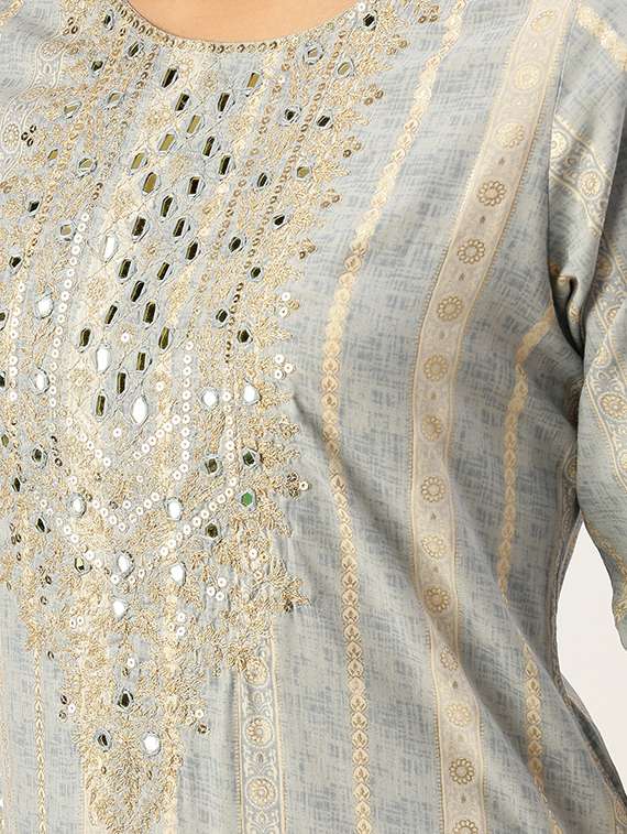 women three quarter sleeve kurta pant with dupatta set - 18480968 -  Standard Image - 3