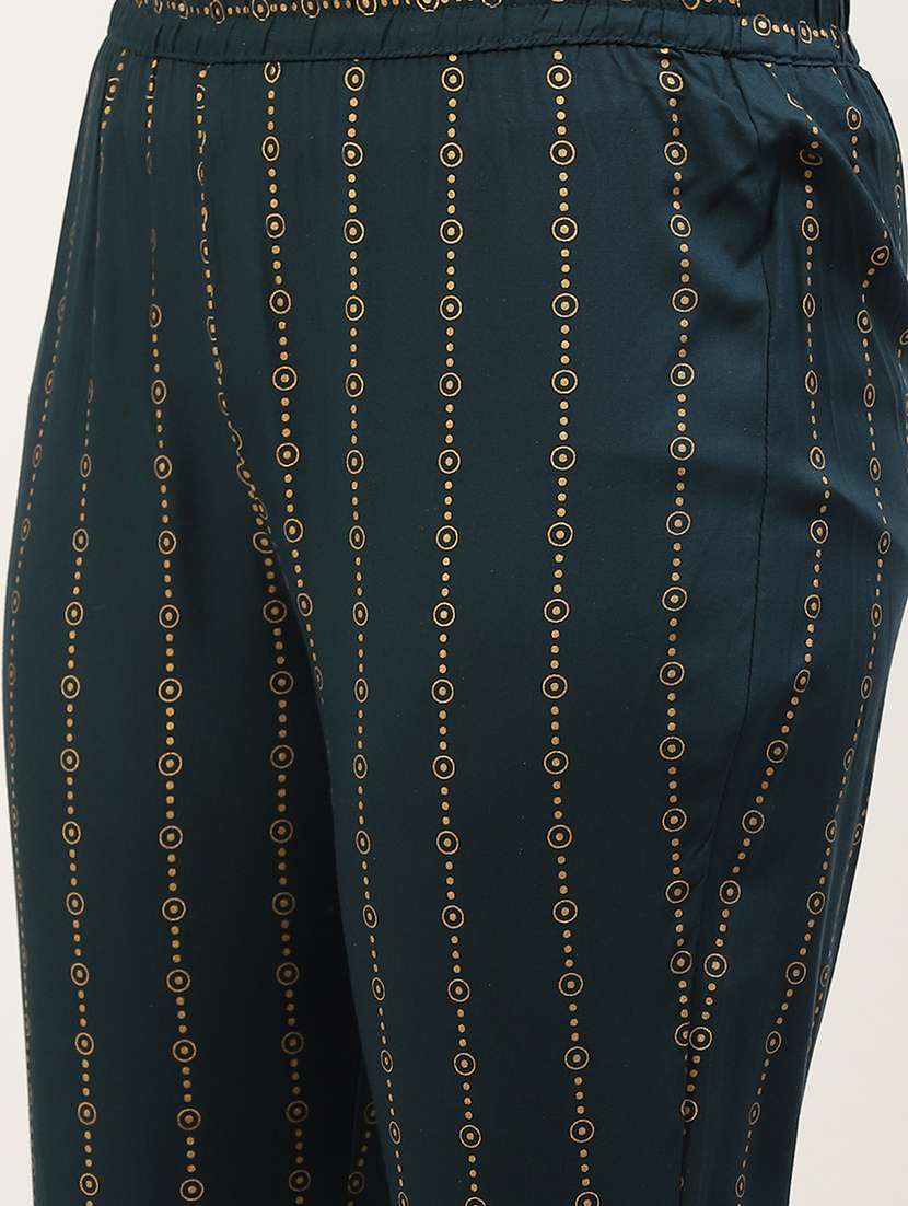 foil print kurta pant set with dupatta - 18481106 - Standard Image - 3