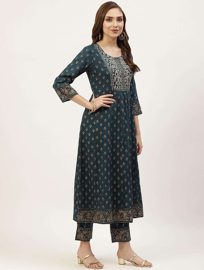 foil print kurta pant set with dupatta  - 18481106 -  Standard Image - 3