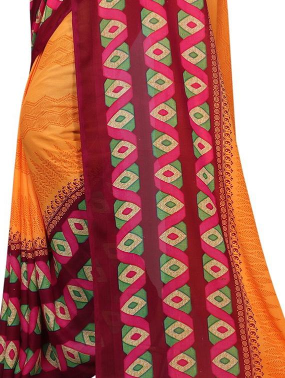 contrast bordered printed saree with blouse - 18488853 - Standard Image - 3