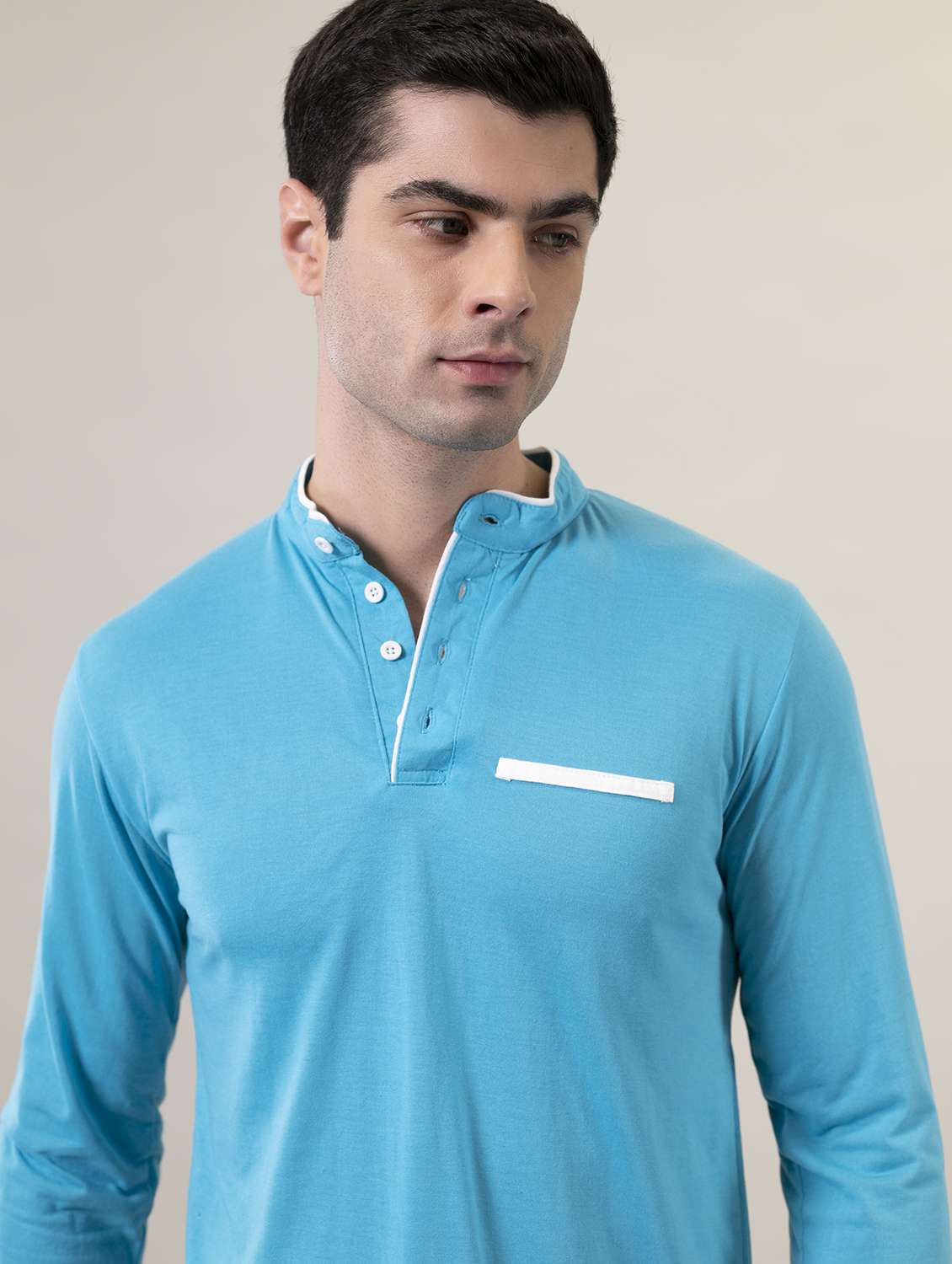 mandarin neck contrast piping solid t-shirt - 18507574 -  Standard Image - 3