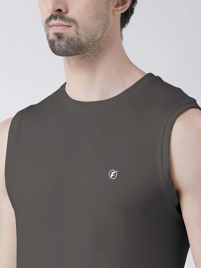crew neck solid regular t-shirt - 18510134 - Standard Image - 5