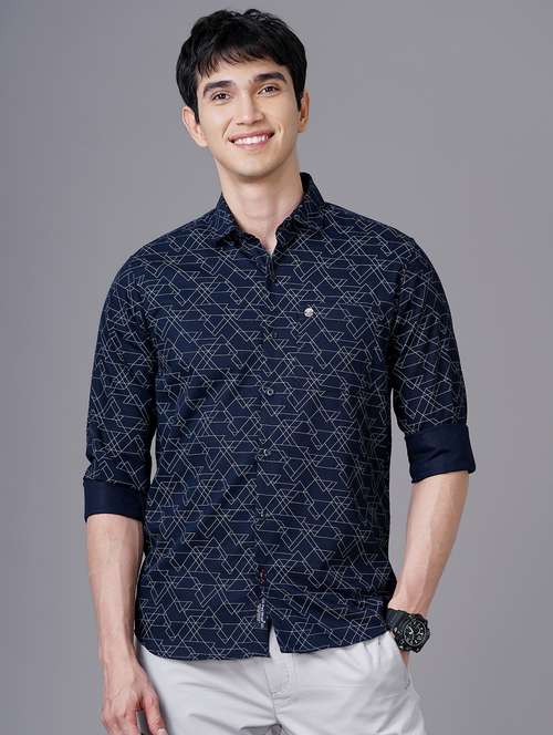 abstract print casual shirt - 18512132 - Standard Image - 0
