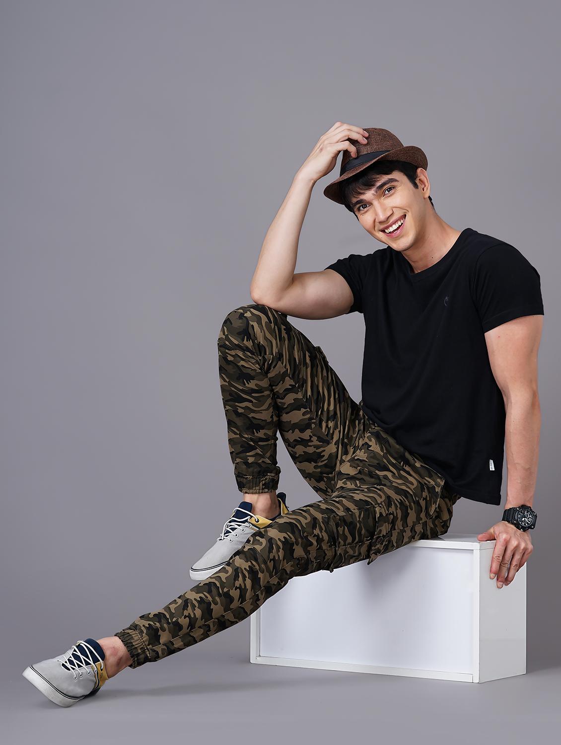 camouflaged cargo casual trouser - 18512138 - Standard Image - 3
