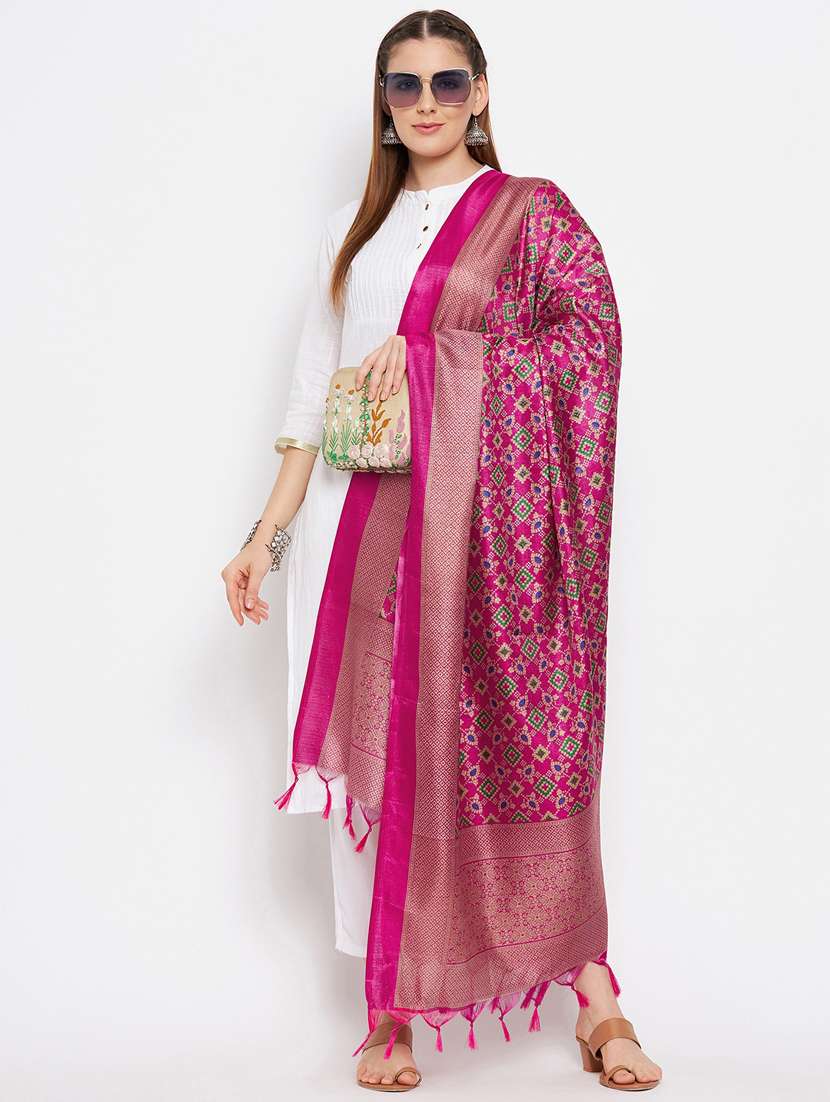 magenta printed banarasi dupatta - 18519282 -  Standard Image - 3
