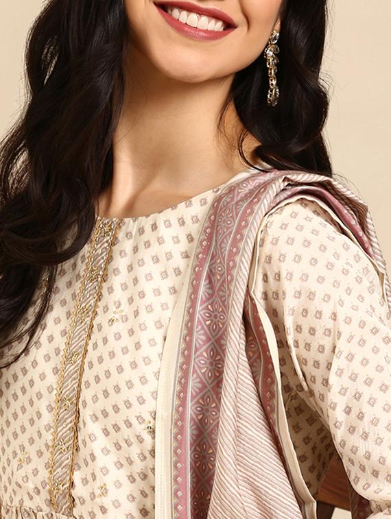 women printed three quarter sleeve kurta pant with dupatta set - 18532024 - Standard Image - 3
