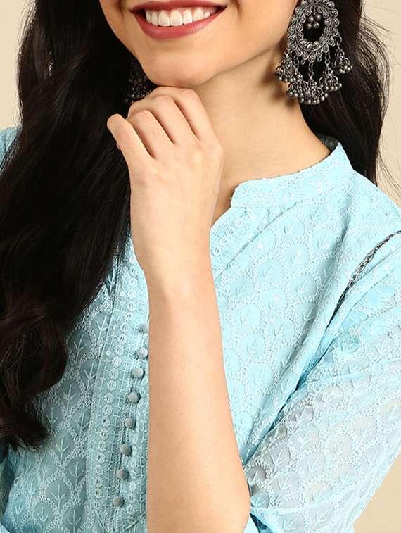women light blue embroidered kurta pant set - 18532031 -  Standard Image - 3
