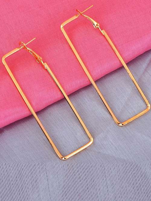 gold plated earring - 18535429 -  Standard Image - 0
