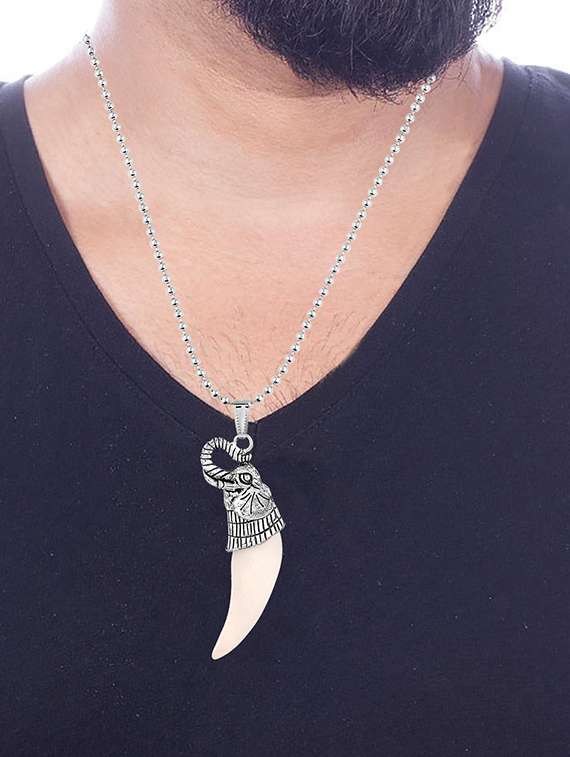 silver plated pendant - 18536162 -  Standard Image - 3