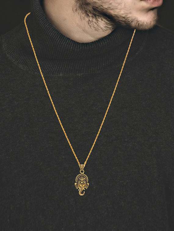 gold plated pendant - 18536466 -  Standard Image - 3