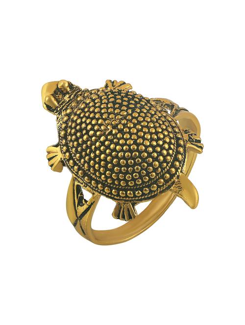 gold plated finger ring - 18537135 -  Standard Image - 0
