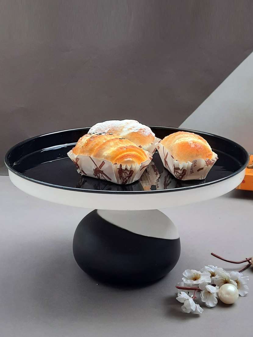 color palette cake plate cum platter