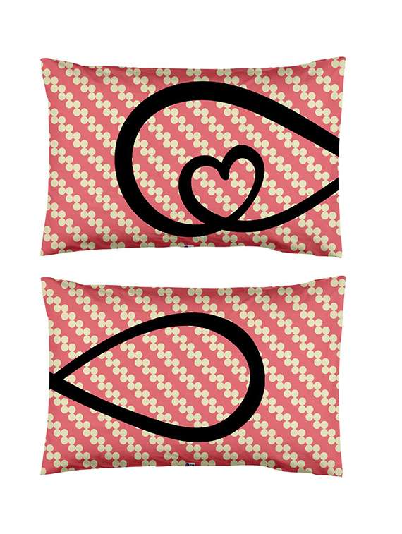 set of 2 printed pillows