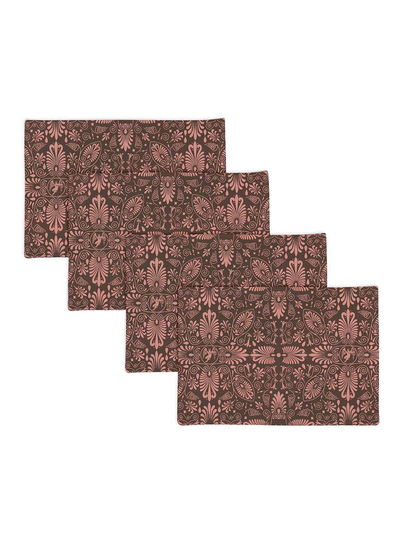 set of printed dining table placemats