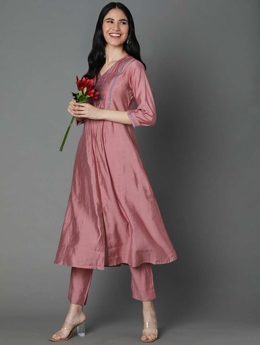 women's front slit kurta