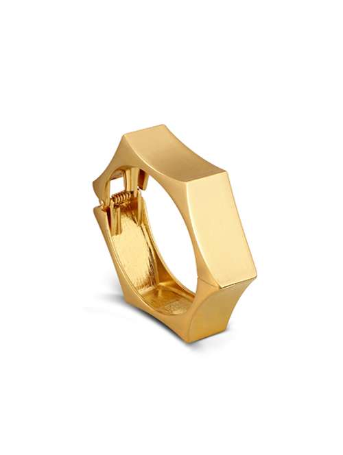gold plated bracelet - 18566987 -  Standard Image - 0