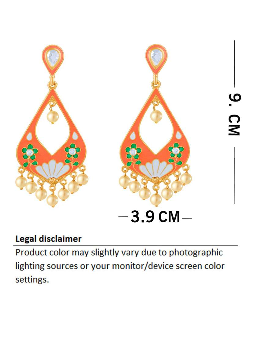 gold plated earring - 18567108 -  Standard Image - 3