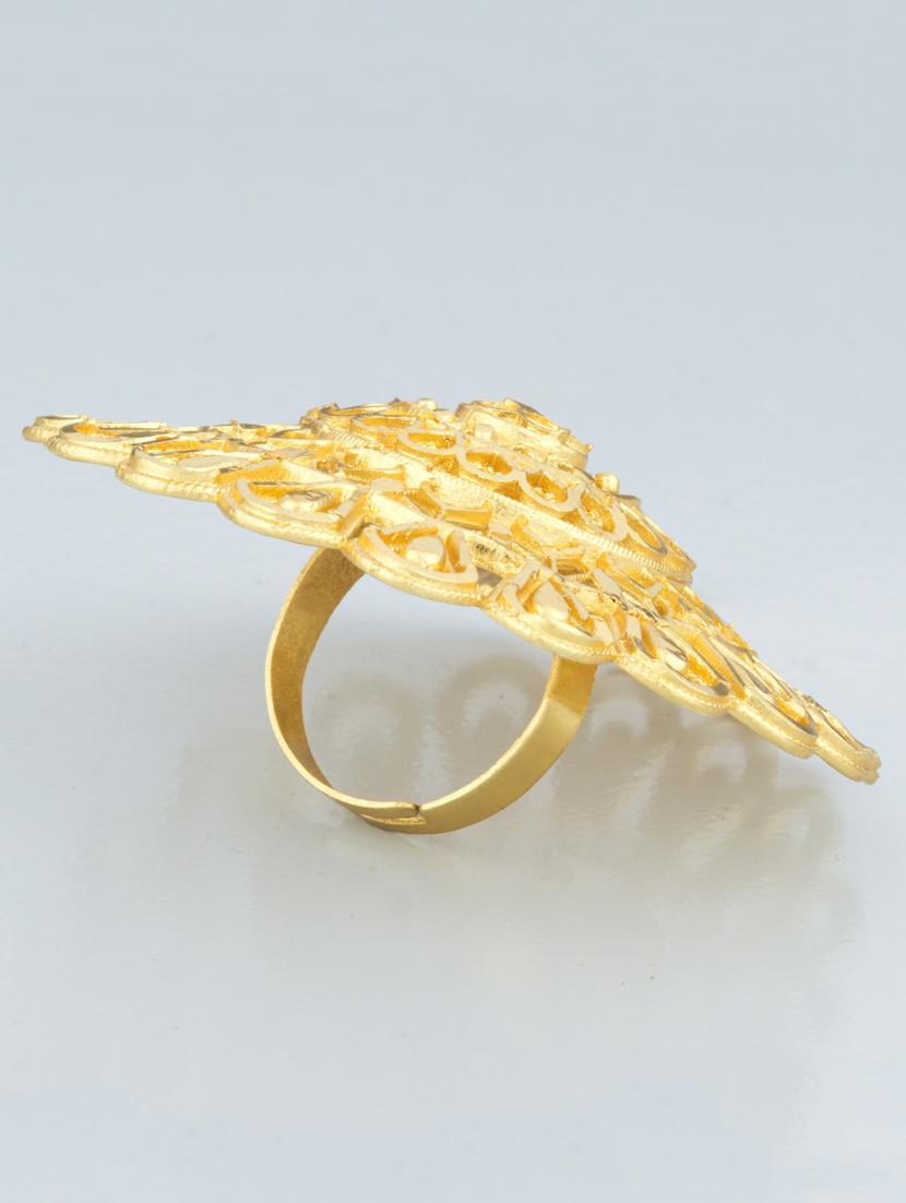 gold metal finger ring - 18567429 - Standard Image - 3
