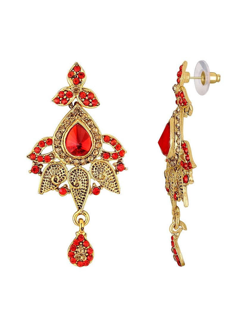 red metal set - 18567473 - Standard Image - 3