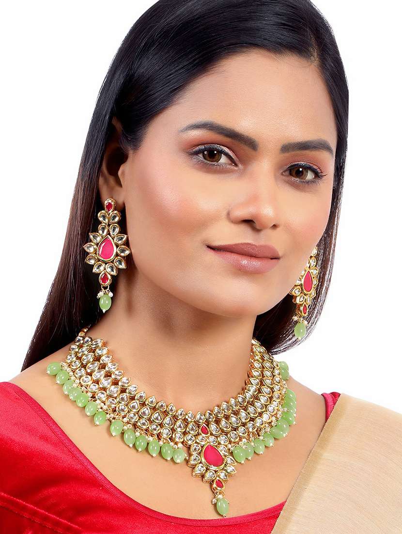 multi colored metal set - 18567592 -  Standard Image - 5