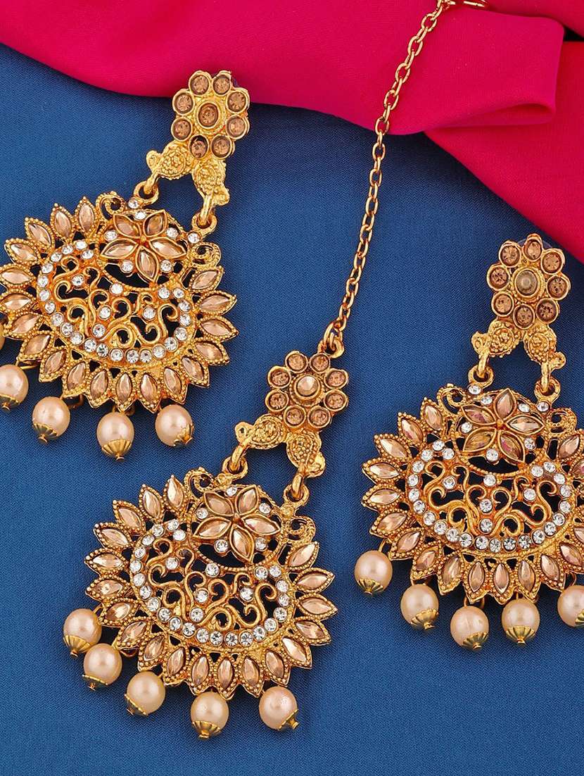 gold plated 1 maangtikka, 2 earring set  - 18567648 -  Zoom Image - 0