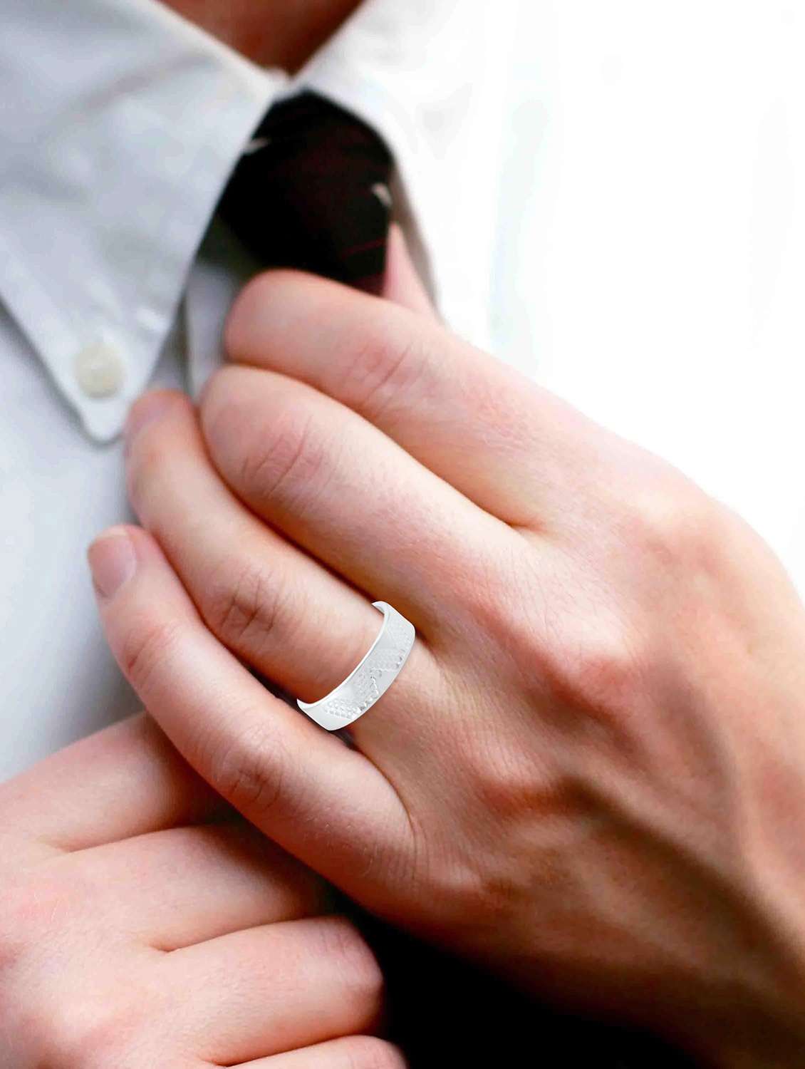 unsex  fingering  - 18573687 -  Standard Image - 3