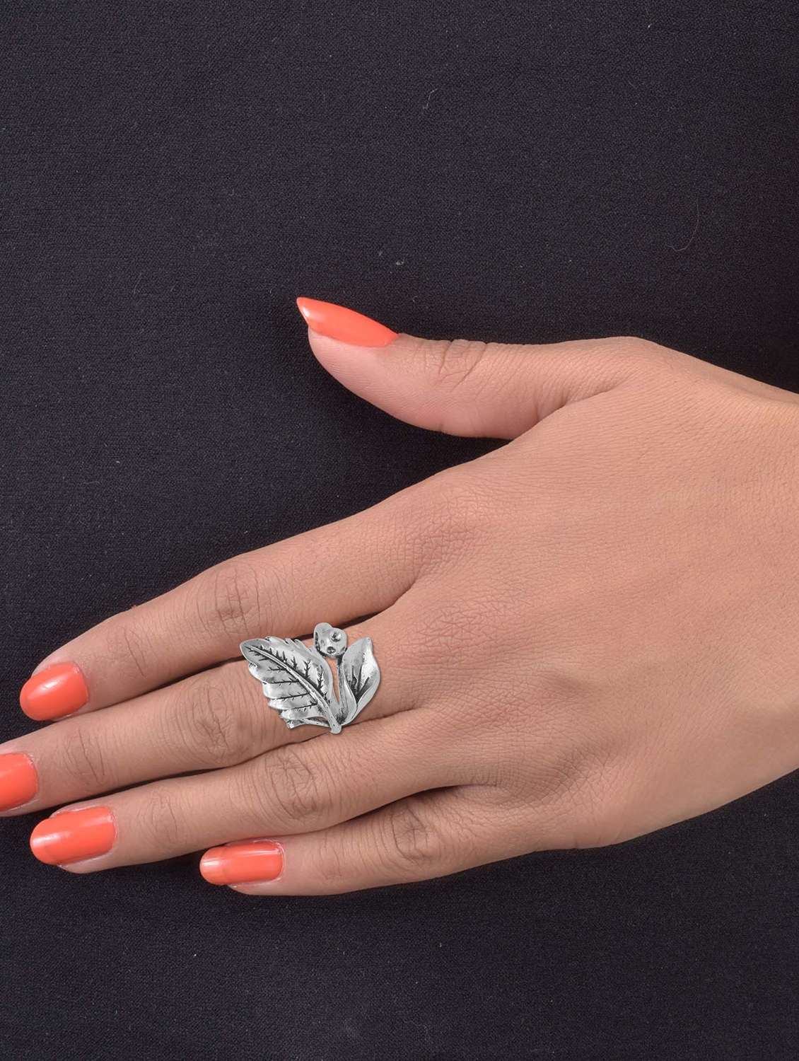 silver plated finger ring set - 18573895 -  Standard Image - 3