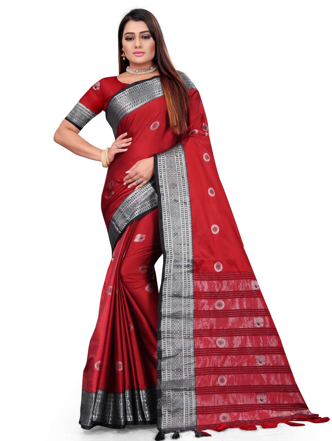 women's self design maroon colored saree with blouse - 18587232 - Zoom Image - 0
