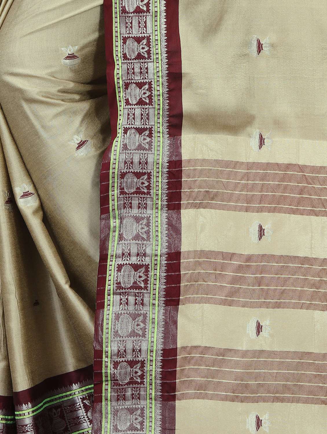 women's self design beige colored saree with blouse - 18587767 -  Standard Image - 3