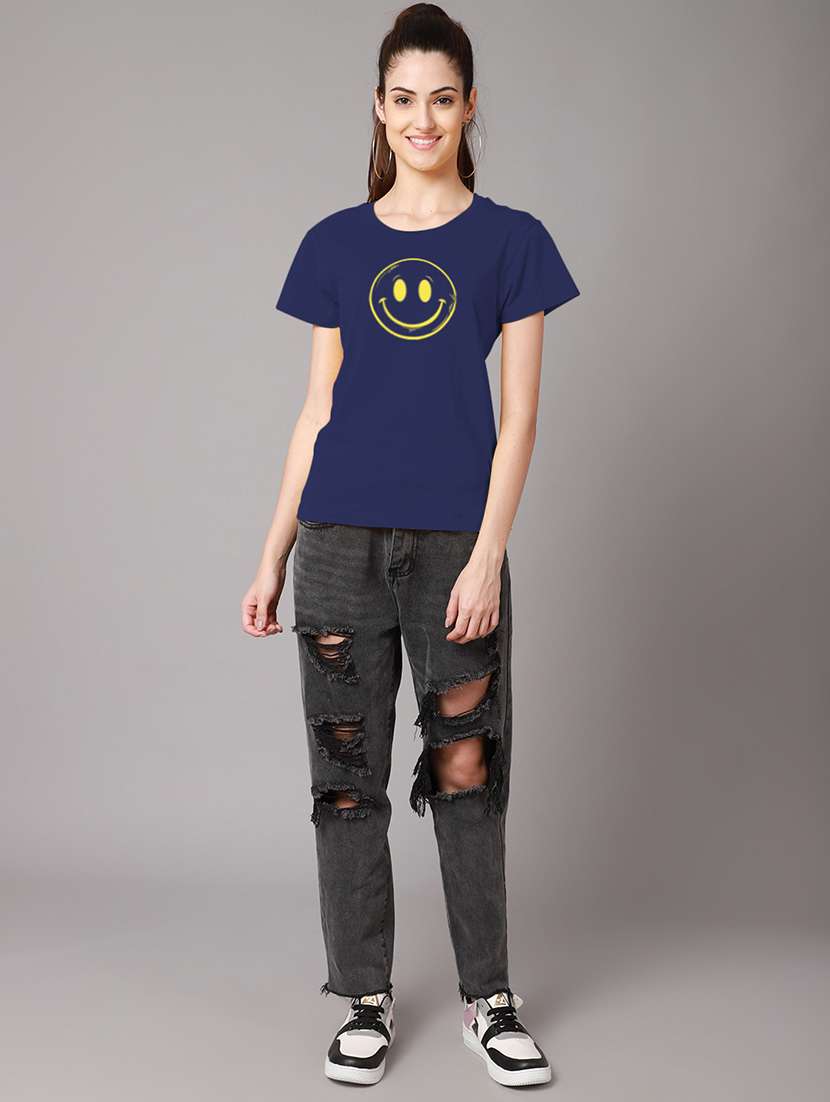 round neck graphic t-shirt  - 18601978 -  Standard Image - 3