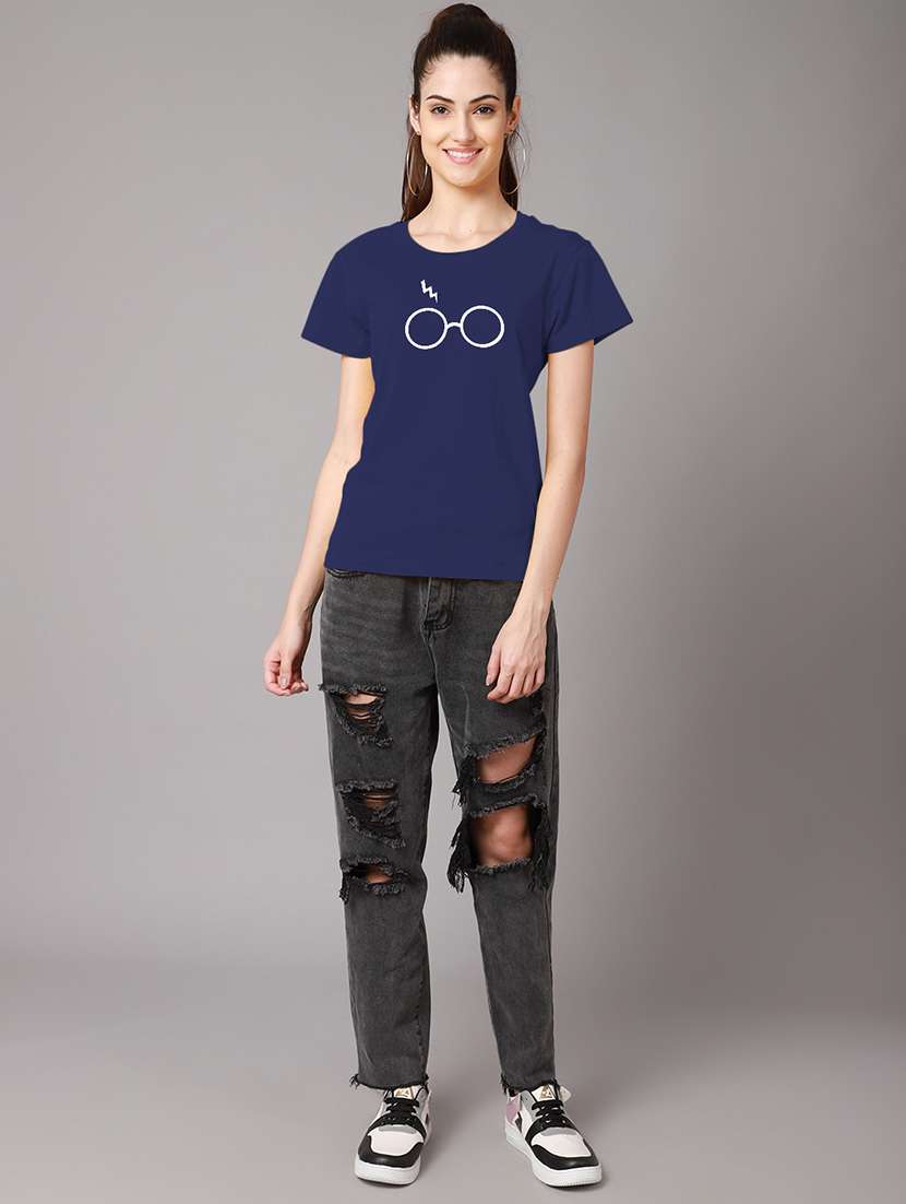 round neck graphic t-shirt  - 18601981 -  Standard Image - 3