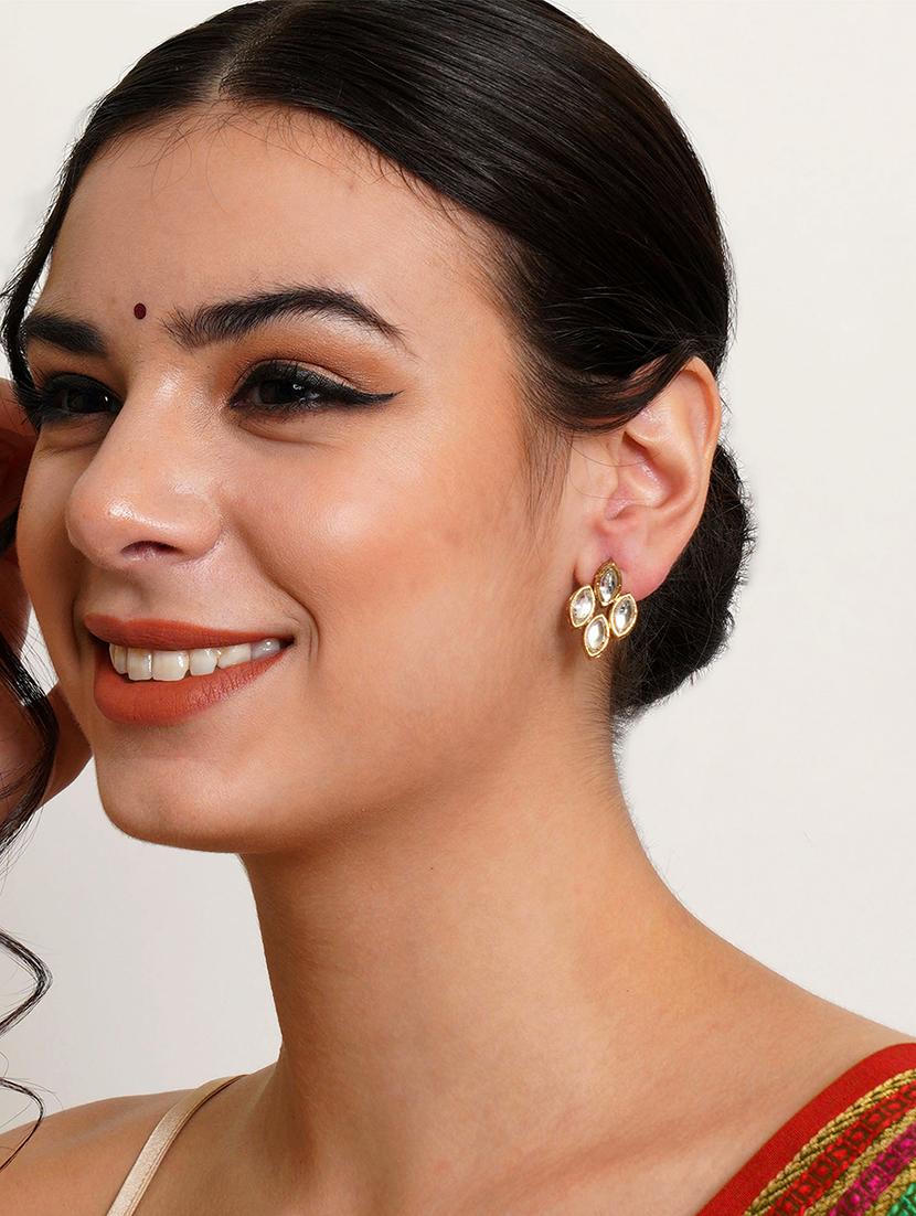 set of 4 gold plated earring - 18632980 - Standard Image - 3