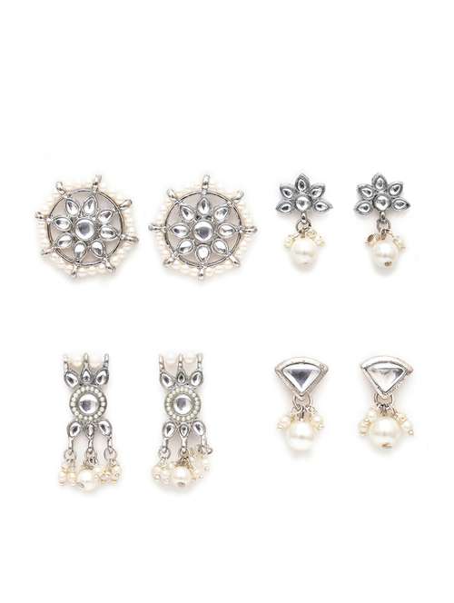 set of 4 gold plated earring - 18632989 - Standard Image - 0