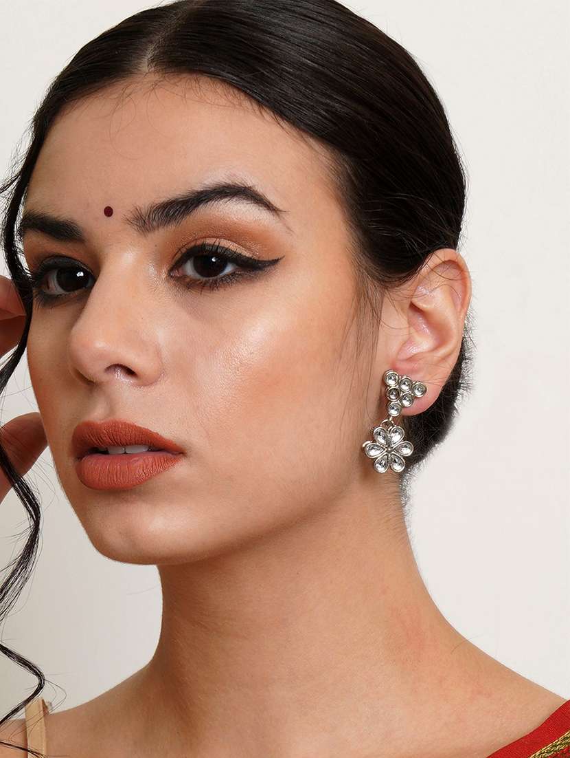 set of 3 handcrafted earrings - 18633023 - Standard Image - 3