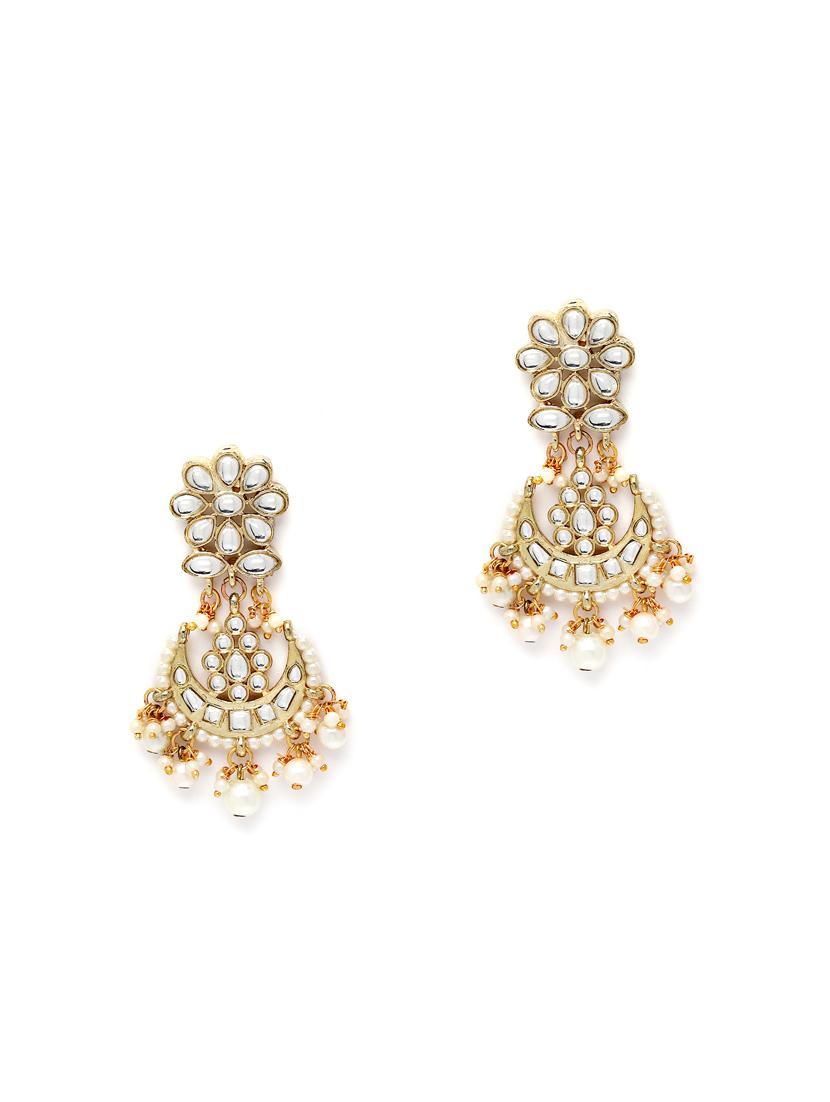 gold metal earring - 18633144 -  Zoom Image - 0