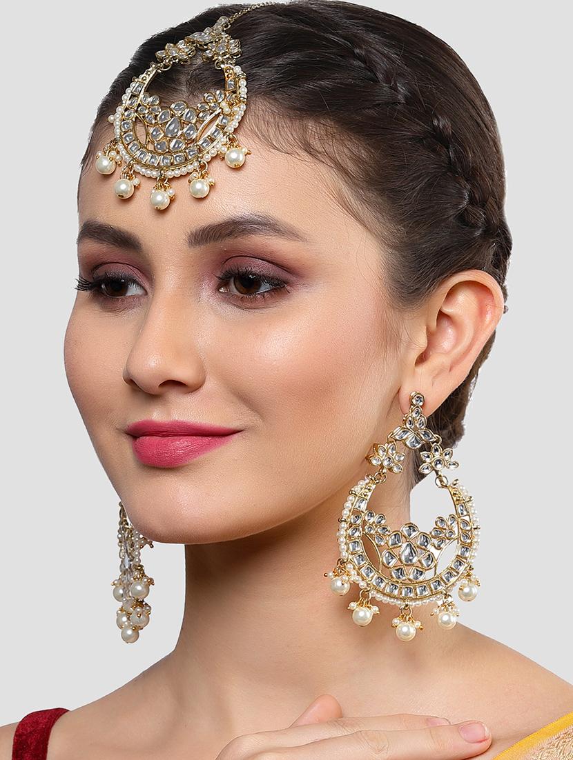 gold plated pearl earring & maang tikka set - 18633161 - Standard Image - 3