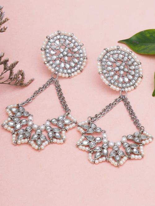 silver metal earring - 18633432 - Standard Image - 0